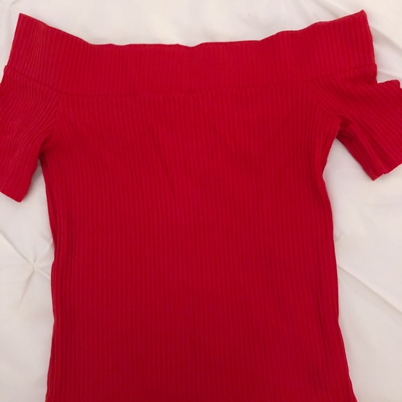 ARITZIA Wilfred red ribbed top - Picture 4 of 4
